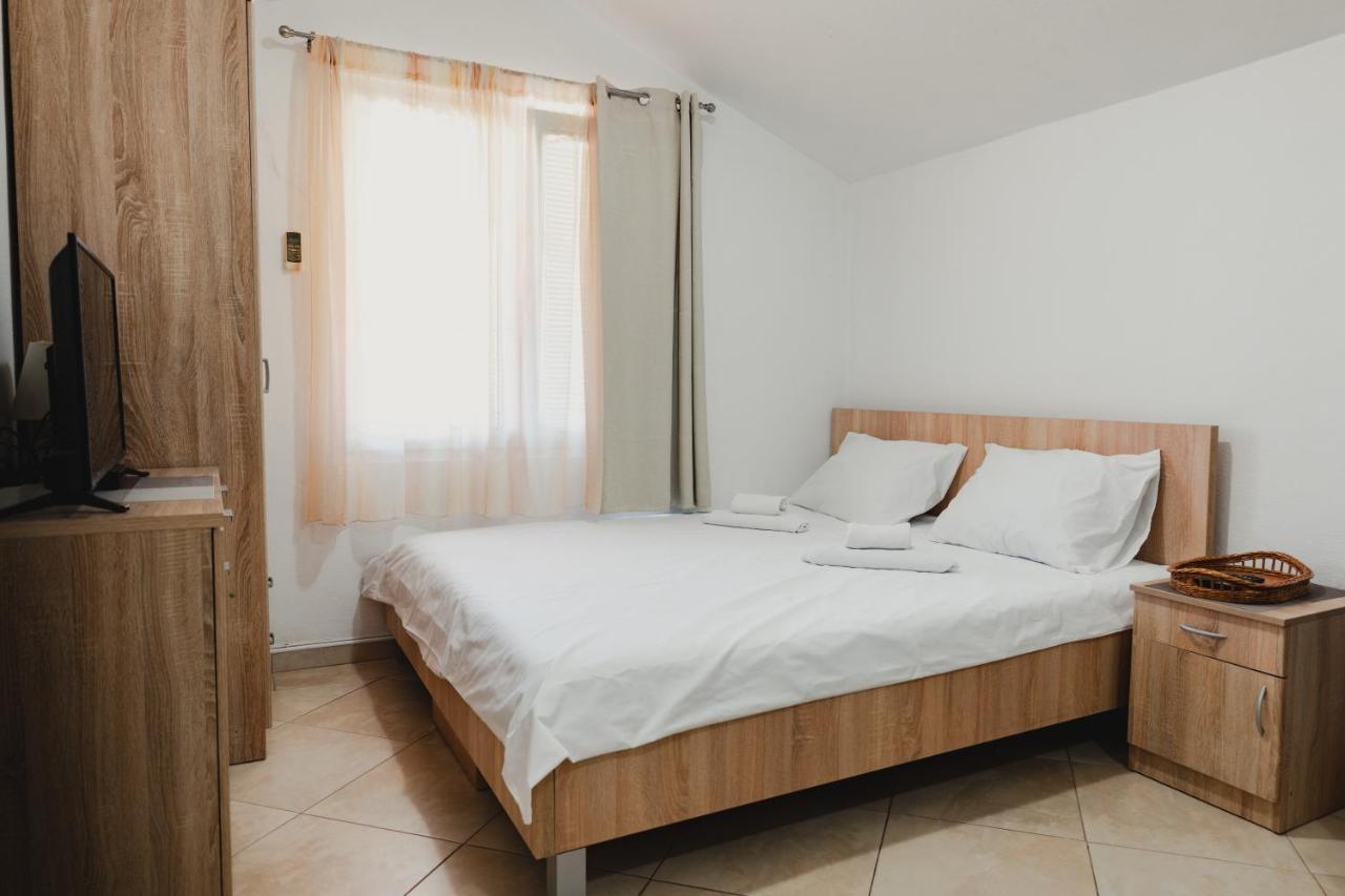 Apartments Djukic Tivat Extérieur photo