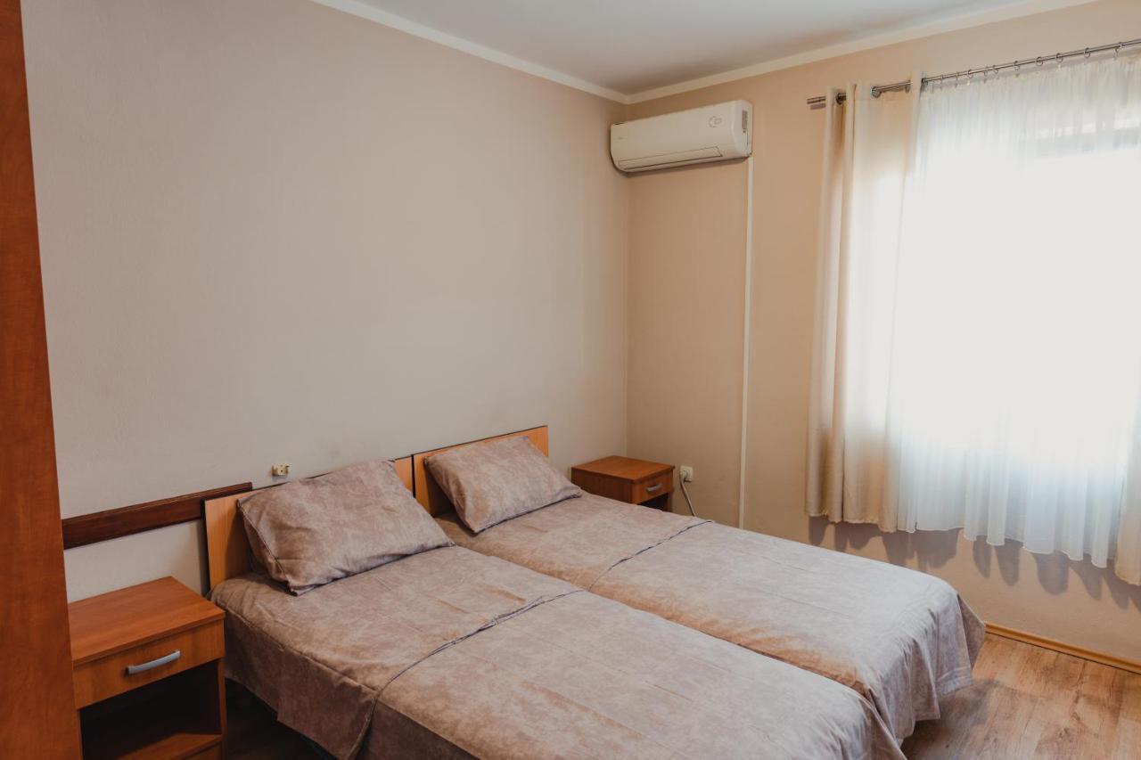 Apartments Djukic Tivat Extérieur photo