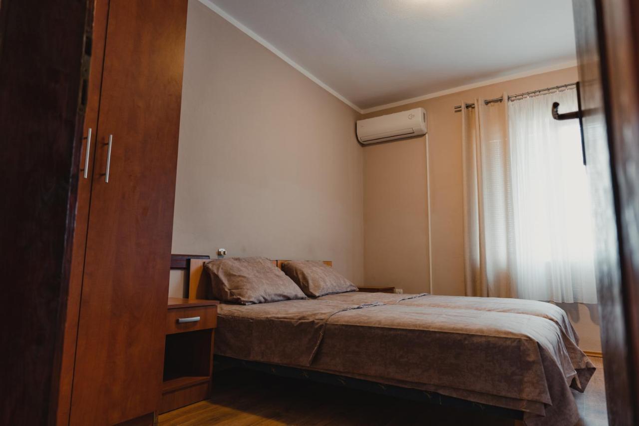 Apartments Djukic Tivat Extérieur photo