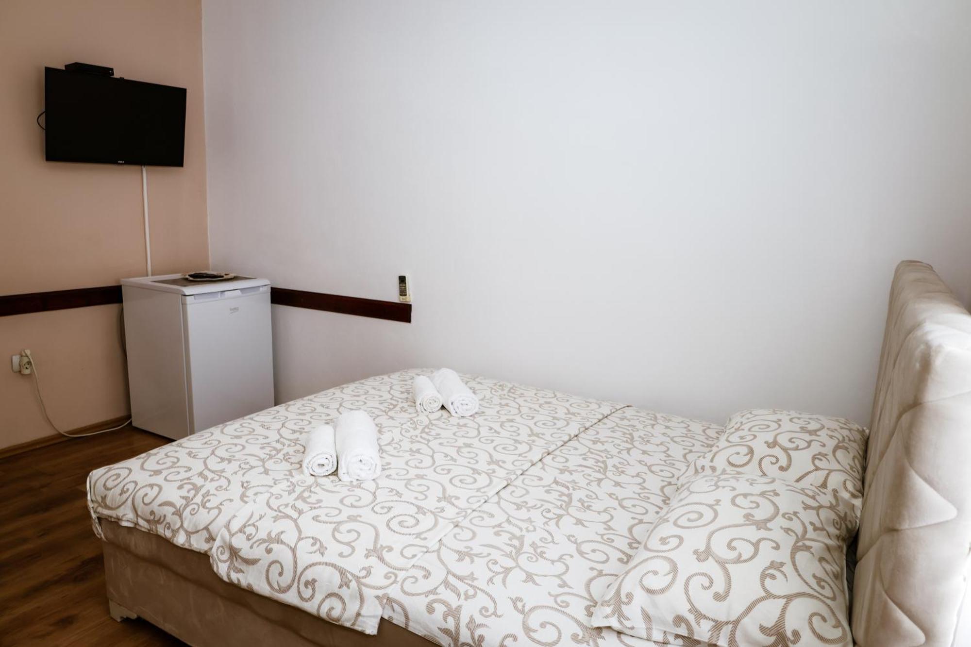 Apartments Djukic Tivat Extérieur photo