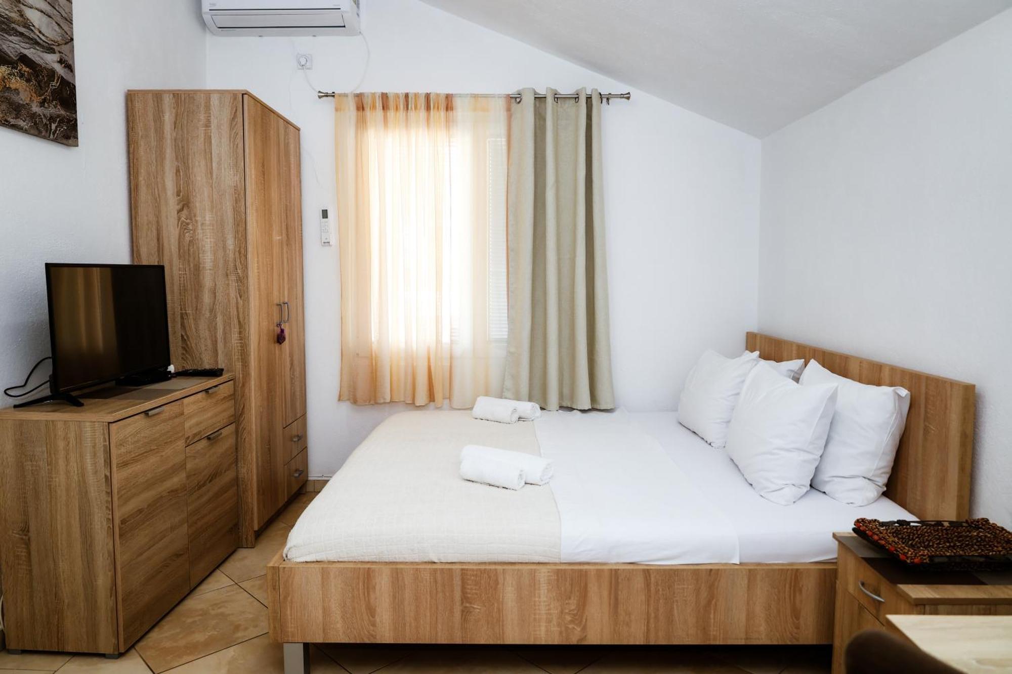 Apartments Djukic Tivat Extérieur photo