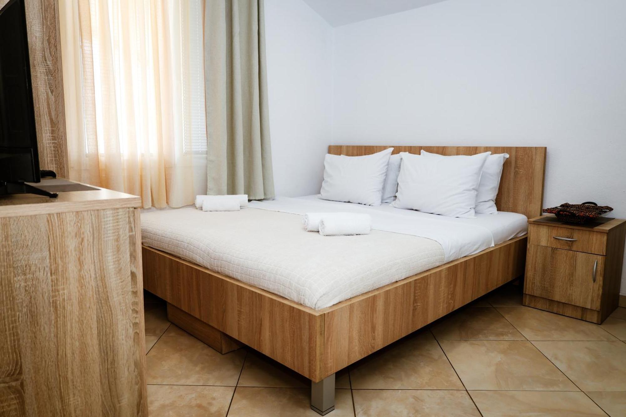 Apartments Djukic Tivat Extérieur photo